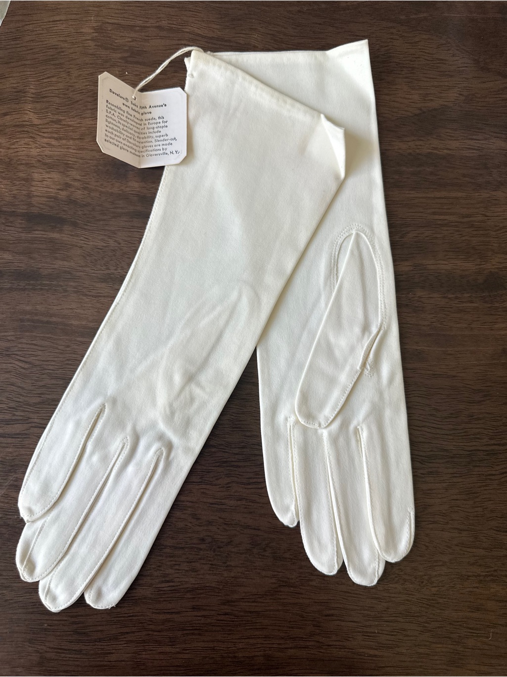 Vintage Saks Fifth Avenue Dovalure Off-White Mid-Length Gloves Nwt — image 2 of 8
